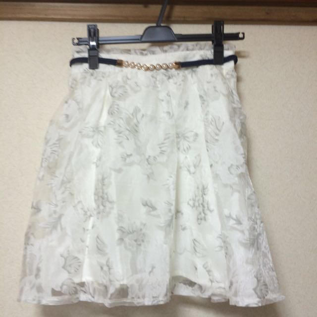 GRL(グレイル)の♡GRL＊ベルト付オーガンジースカート♡ レディースのスカート(ひざ丈スカート)の商品写真