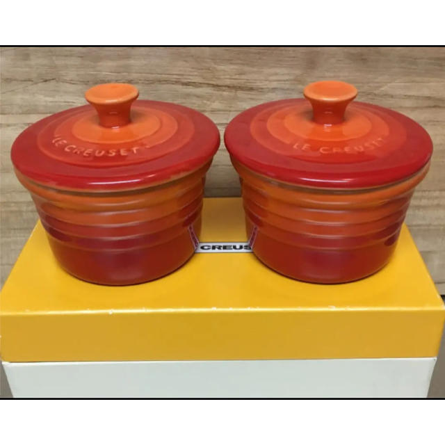 LE CREUSET(ルクルーゼ)の新品・未使用♡ル・クルーゼ ♡ラムカン ２個♡オレンジ インテリア/住まい/日用品のキッチン/食器(食器)の商品写真