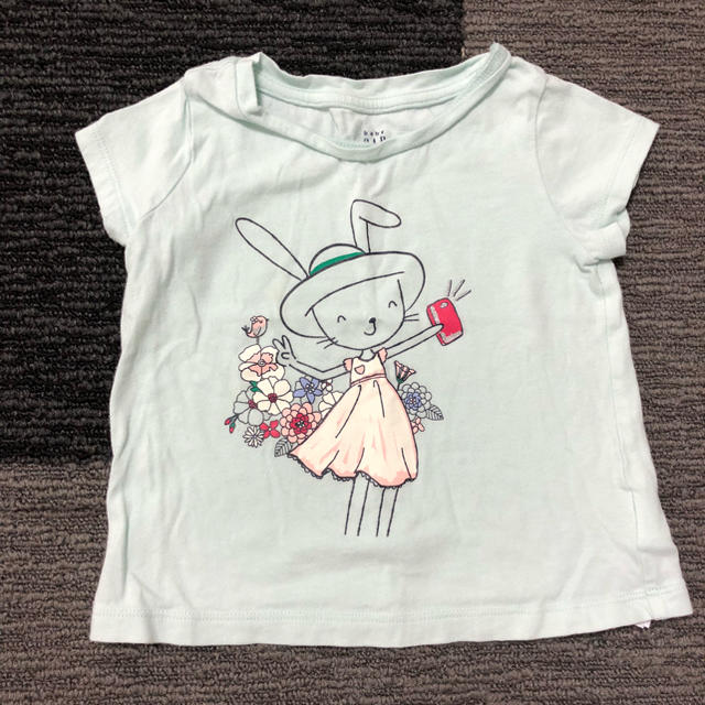 babyGAP(ベビーギャップ)のベビーギャップTシャツ2枚セット18ー24months toddler キッズ/ベビー/マタニティのキッズ服男の子用(90cm~)(Tシャツ/カットソー)の商品写真