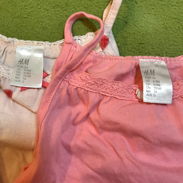 H&M(エイチアンドエム)の☆最終価格☆H&M 肌着 キャミソールロンパース 6-9M  キッズ/ベビー/マタニティのベビー服(~85cm)(肌着/下着)の商品写真