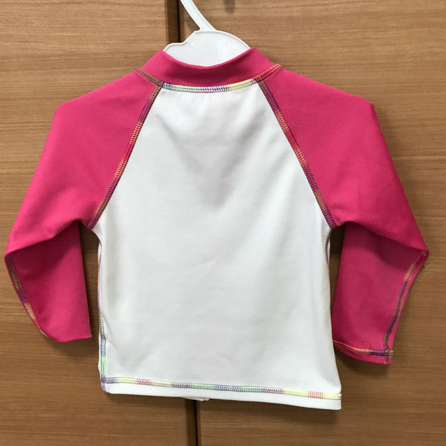 女の子 ラッシュガード size90 新品未使用品 キッズ/ベビー/マタニティのキッズ服女の子用(90cm~)(水着)の商品写真