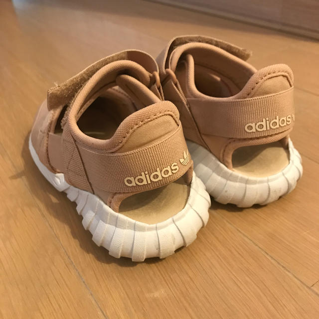 adidas(アディダス)のadidas ベビードゥームサンダル 14センチ キッズ/ベビー/マタニティのベビー靴/シューズ(~14cm)(サンダル)の商品写真