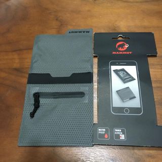 マムート(Mammut)の〔新品〕Mammut  Smart Wallet Light財布スマホケース(登山用品)