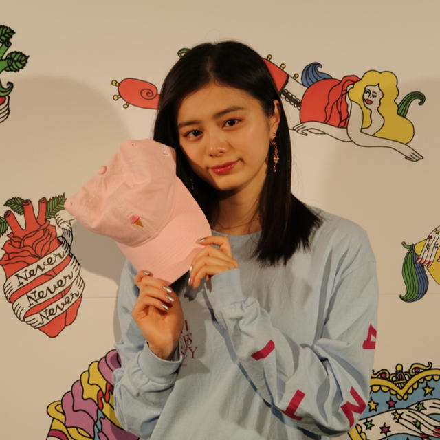 NEW ERA(ニューエラー)のGirlsAward 紺野彩夏さん キャップ レディースの帽子(キャップ)の商品写真