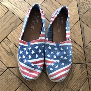 トムズ(TOMS)のTOMS フラットシューズ アメリカンフラッグ(スリッポン/モカシン)