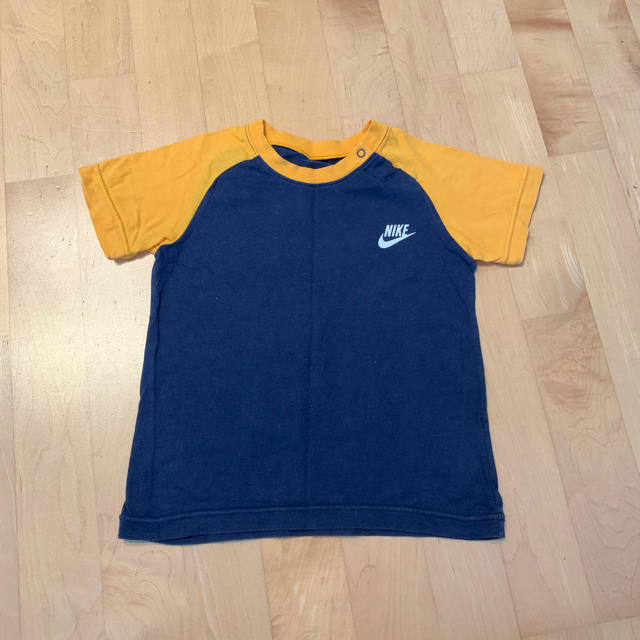 NIKE(ナイキ)のナイキ キッズ Tシャツ 90 キッズ/ベビー/マタニティのキッズ服男の子用(90cm~)(Tシャツ/カットソー)の商品写真