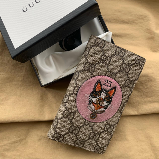 Gucci - GUCCI 手帳型iPhoneケース 正規品の通販