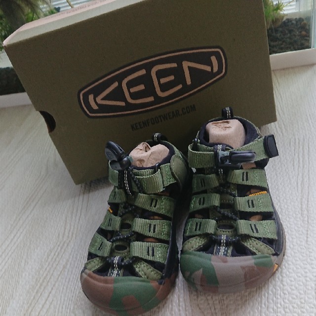 KEEN(キーン)の【新品＊未使用】＊KEEN＊カモフラ柄 15cm   キッズ/ベビー/マタニティのキッズ靴/シューズ(15cm~)(サンダル)の商品写真