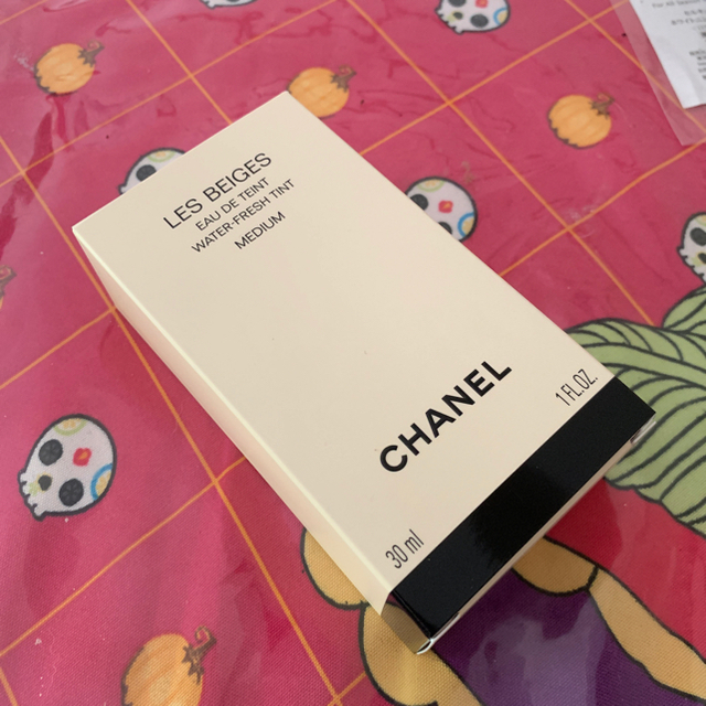 CHANEL(シャネル)のシャネル レベージュ オードゥタン ミディアム ファンデーション コスメ/美容のベースメイク/化粧品(ファンデーション)の商品写真