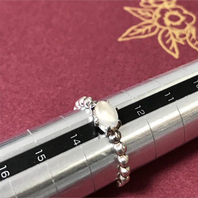 天然石 ムーンストーン シルバー リング １３号 レディースのアクセサリー(リング(指輪))の商品写真