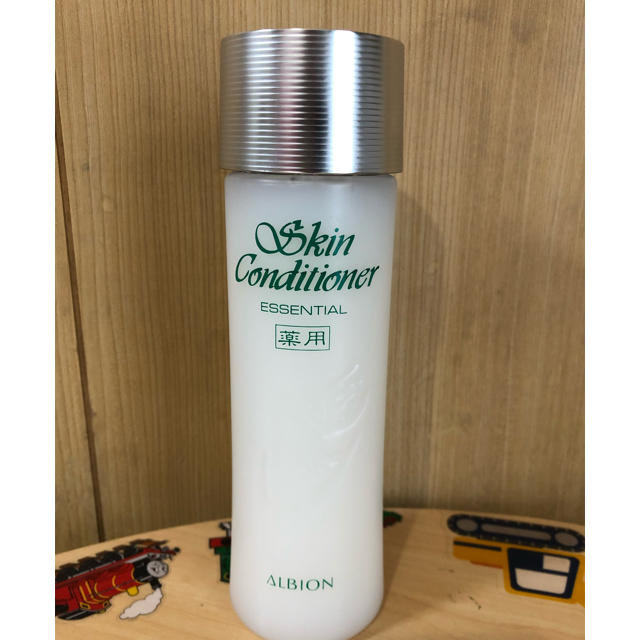 ALBION(アルビオン)のアルビオン スキンコンディショナー330ml コスメ/美容のスキンケア/基礎化粧品(化粧水/ローション)の商品写真