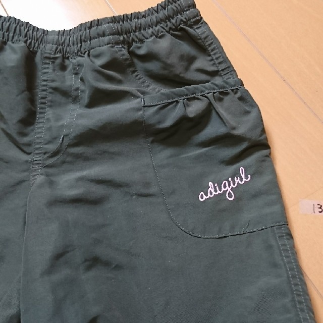 adidas(アディダス)のアディダスパンツ キッズ/ベビー/マタニティのキッズ服女の子用(90cm~)(パンツ/スパッツ)の商品写真