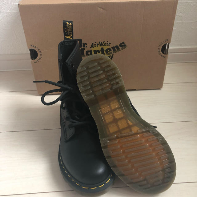 Dr.Martens(ドクターマーチン)のDr.Martens(ドクターマーチン) 8ホール レディースの靴/シューズ(ブーツ)の商品写真