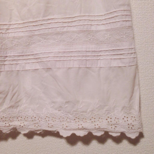 SM2(サマンサモスモス)のカットワークスカート レディースのスカート(ひざ丈スカート)の商品写真