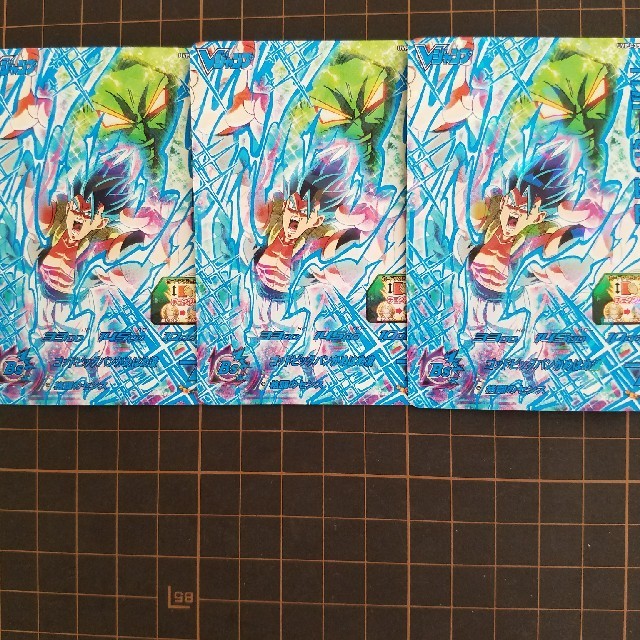 ドラゴンボール(ドラゴンボール)のドラゴンボールヒーローズ　ゴジータブルー　3枚 エンタメ/ホビーのトレーディングカード(シングルカード)の商品写真