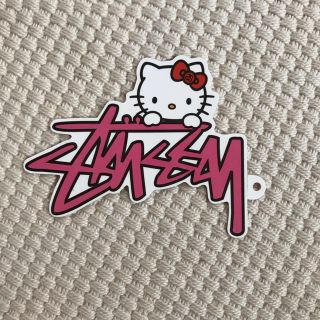 ステューシー(STUSSY)のSTUSSY ハローキティコラボステッカー (キャラクターグッズ)