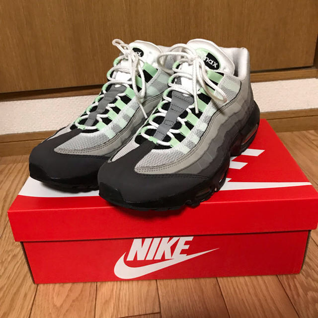 NIKE(ナイキ)の断捨離につき激安！AIR MAX 95 ミント メンズの靴/シューズ(スニーカー)の商品写真