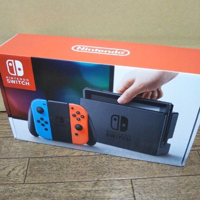 新品未開封　ニンテンドー　スイッチ　Switch　ネオンブルー&ネオンレッド