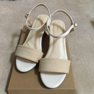 ヒールにキラッと遊び心 ストラップサンダル👡(サンダル)