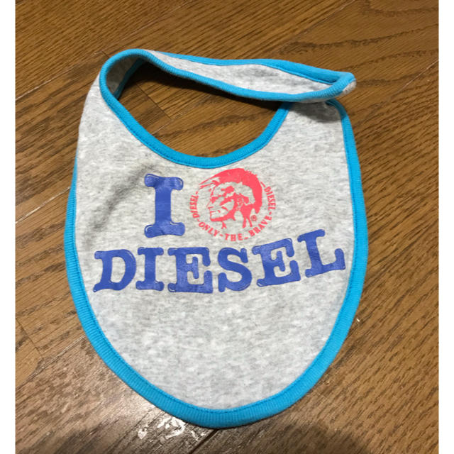 DIESEL(ディーゼル)のディーゼル Tシャツ キッズ/ベビー/マタニティのベビー服(~85cm)(Ｔシャツ)の商品写真