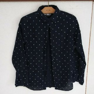 ユニクロ(UNIQLO)のUNIQLO ユニクロ ドット シャツ 麻 黒 ブラック (シャツ/ブラウス(長袖/七分))