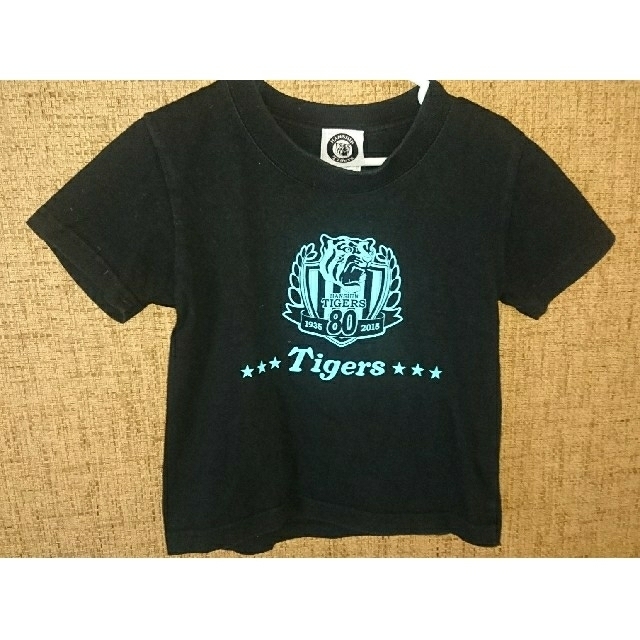 阪神タイガース(ハンシンタイガース)の阪神タイガース Tシャツ 100㎝ キッズ/ベビー/マタニティのキッズ服男の子用(90cm~)(Tシャツ/カットソー)の商品写真