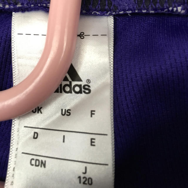 adidas(アディダス)のused adidas 120 キッズ/ベビー/マタニティのキッズ服男の子用(90cm~)(パンツ/スパッツ)の商品写真