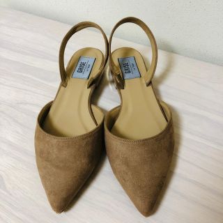 ルタロン(Le Talon)の美品♡ポインテッドバックベルトフラットシューズ(バレエシューズ)