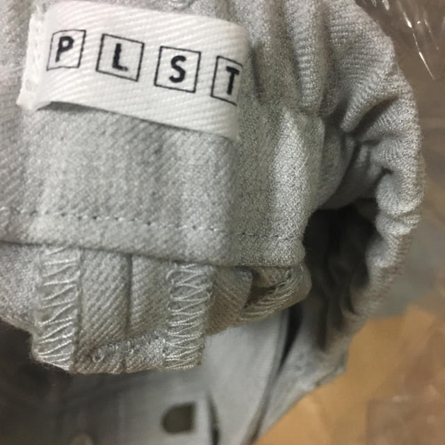 PLST(プラステ)の【クリーニング済】プラステ グレーパンツ レディースのパンツ(クロップドパンツ)の商品写真