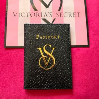 ヴィクトリアズシークレット(Victoria's Secret)のVictoria’s Secret 「新品」パスポートケース(名刺入れ/定期入れ)