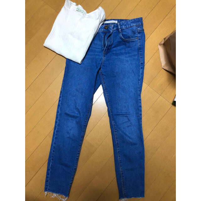 ZARA(ザラ)のスキニーデニム レディースのパンツ(デニム/ジーンズ)の商品写真