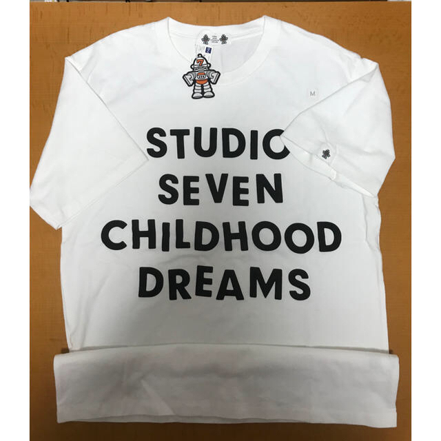 GU(ジーユー)のGU ★ STUDIO SEVEN  Ｔシャツ   白 Ｍサイズ メンズのトップス(Tシャツ/カットソー(半袖/袖なし))の商品写真