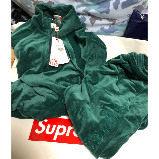 supreme ラコステ  パーカーとパンツ　セットアップ