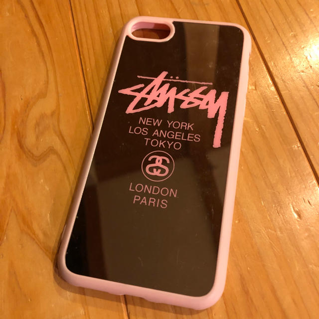 STUSSY(ステューシー)のStussyスマホケース スマホ/家電/カメラのスマホアクセサリー(iPhoneケース)の商品写真