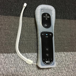 ウィー(Wii)のwii  モーションプラス ブラック レッド(家庭用ゲーム機本体)