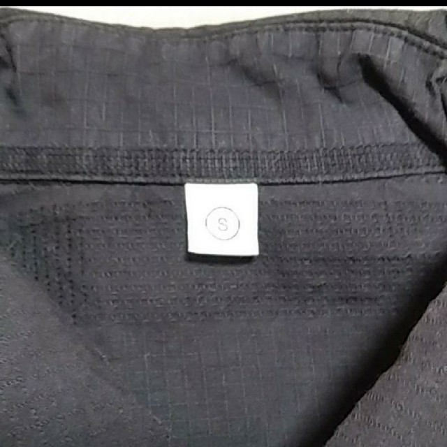 UNIQLO(ユニクロ)のUNIQLO　ユニクロ　ストラップ柄　半袖シャツ メンズのトップス(シャツ)の商品写真