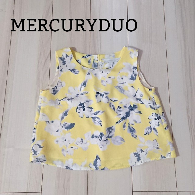 MERCURYDUO(マーキュリーデュオ)の良品♡MERCURYDUO♡ノースリーブ花柄トップス♡イエロー レディースのトップス(Tシャツ(半袖/袖なし))の商品写真