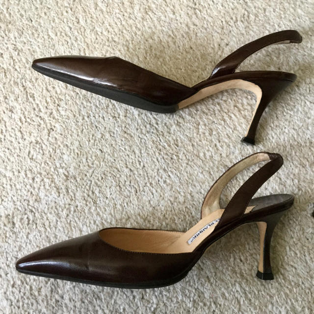 在庫超特価 MANOLO BLAHNIK - 美品!憧れのマノロブラニク キャロリン