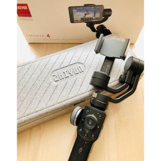 新品同様 ZHIYUN  SMOOTH4 黒 スマホ用 ジンバル スタビライザー(自撮り棒)