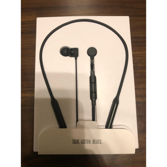 Beats by Dr Dre(ビーツバイドクタードレ)のbeats X 美品 Bluetooth イヤホン W1チップ apple スマホ/家電/カメラのオーディオ機器(ヘッドフォン/イヤフォン)の商品写真