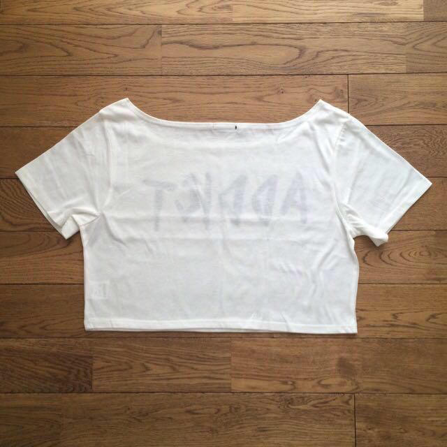 EMODA(エモダ)の新品☆EMODA☆ショート丈ロゴT/S レディースのトップス(Tシャツ(半袖/袖なし))の商品写真