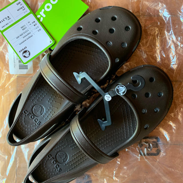 crocs(クロックス)のクロックス レディースの靴/シューズ(サンダル)の商品写真