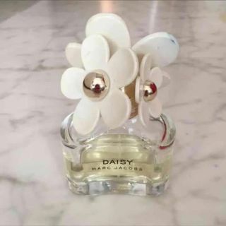 マークジェイコブス(MARC JACOBS)の訳あり DAISY 香水 50ml(香水(女性用))