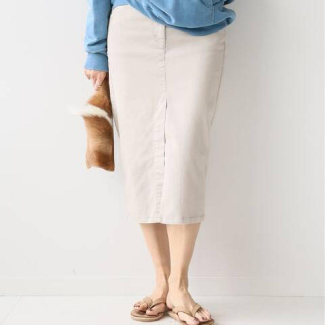 DEUXIEME CLASSE(ドゥーズィエムクラス)のドゥーズィエムクラス 製品染めタイトスカート ナチュラル アパルトモン レディースのスカート(ロングスカート)の商品写真
