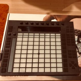 ableton push(MIDIコントローラー)