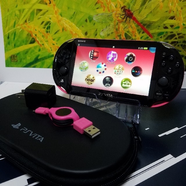 PlayStation Vita(プレイステーションヴィータ)のPSVITA 本体 送料無料 エンタメ/ホビーのゲームソフト/ゲーム機本体(携帯用ゲーム機本体)の商品写真