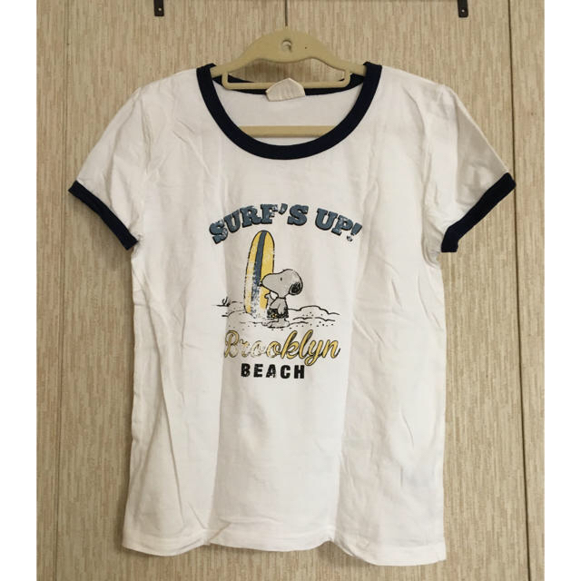 SNOOPY(スヌーピー)のAAA様専用 スヌーピー ・ミッキー Ｔシャツ2枚 レディースのトップス(Tシャツ(半袖/袖なし))の商品写真