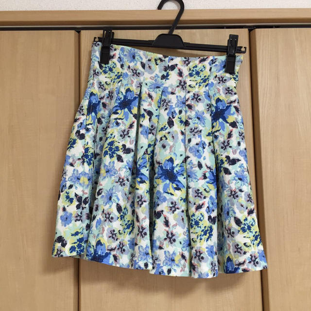 LOWRYS FARM(ローリーズファーム)のローリーズファーム スカート レディースのスカート(ひざ丈スカート)の商品写真