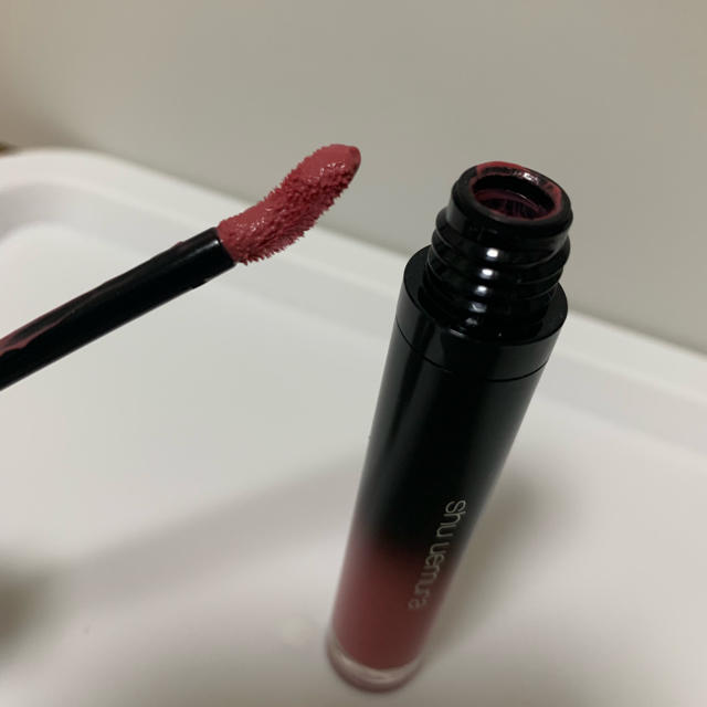 shu uemura(シュウウエムラ)のラック シュプリアBG05 コスメ/美容のベースメイク/化粧品(リップグロス)の商品写真