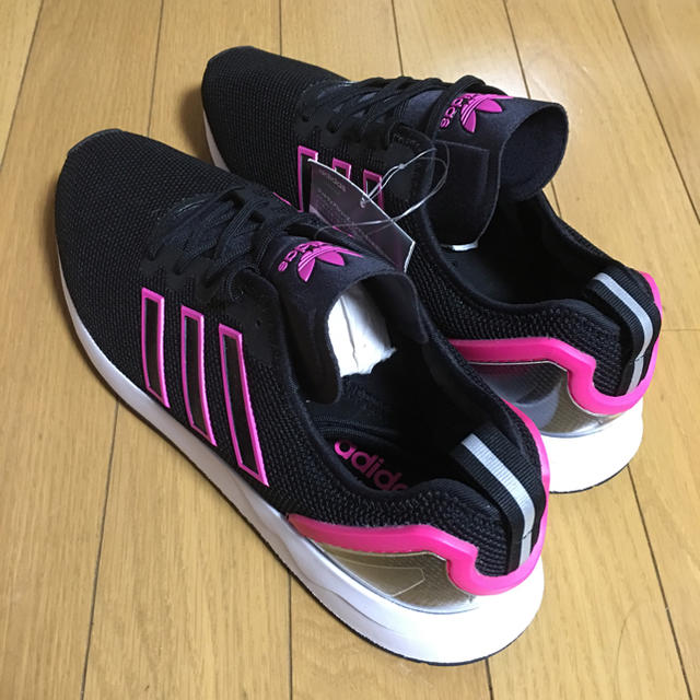 adidas(アディダス)の新品  アディダス オリジナルス  メンズ スニーカー メンズの靴/シューズ(スニーカー)の商品写真